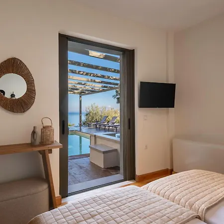 Villa Dio Escapes Poúlithra