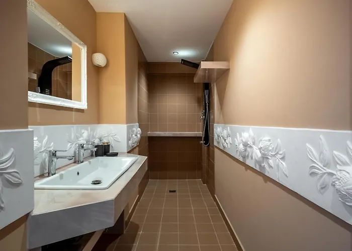 Dio Escapes 别墅 Poúlithra