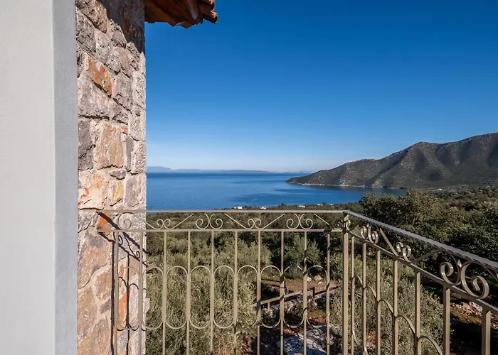 Dio Escapes * Poúlithra