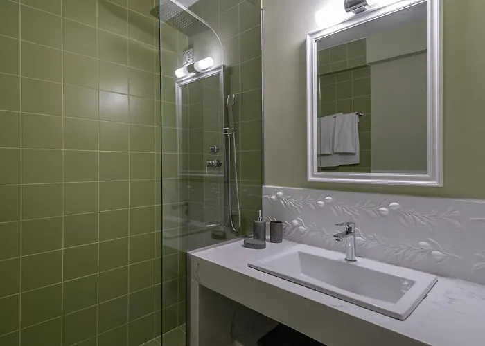 Dio Escapes Villa Poúlithra