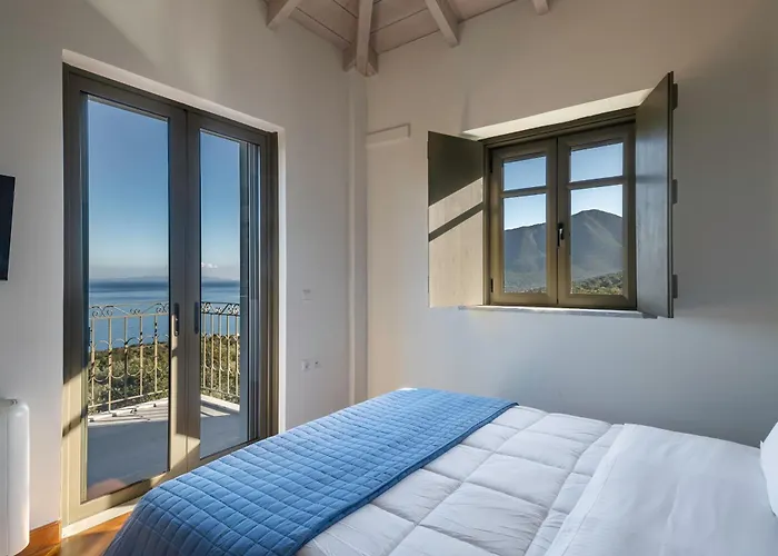 Dio Escapes * Poúlithra